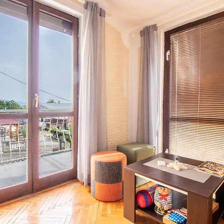 5 Bedroom Gorgeous In - Jasenice Holiday home *
