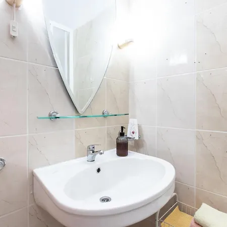 5 Bedroom Gorgeous In - Jasenice