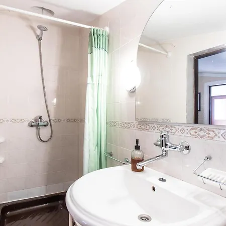 5 Bedroom Gorgeous In - Jasenice Holiday home Maslenica